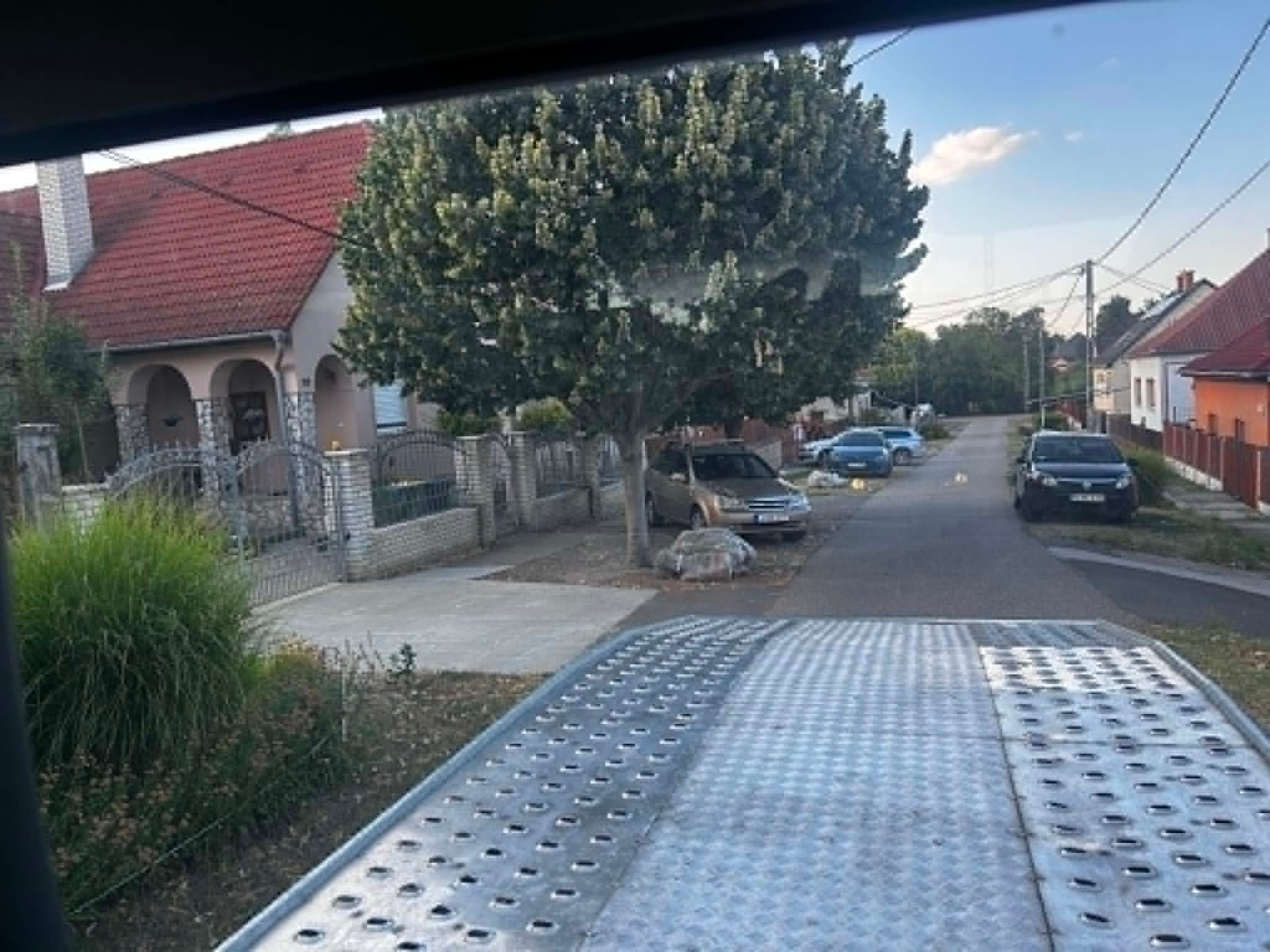 Kilátás az autómentő platójáról